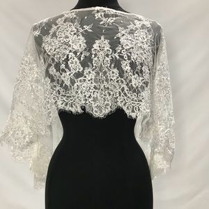 Luxury lace capelet cape light ivory angel cut